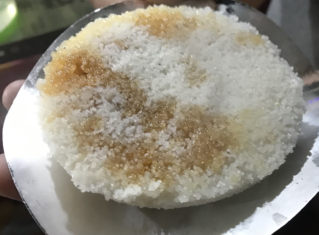 নরম তুলতুলে সহজ ভাপা পিঠা পরিবেশন