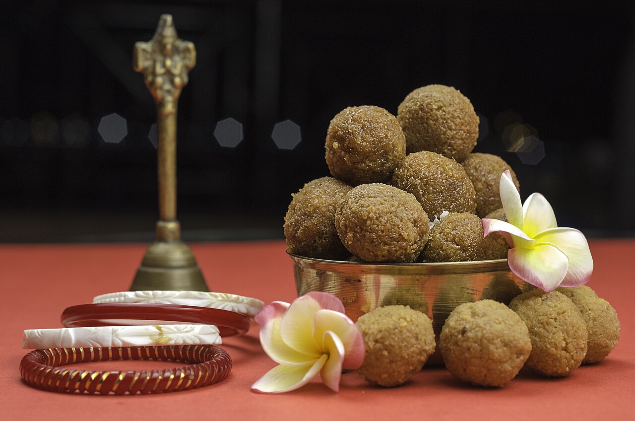 কড়াইয়ে নারকেল নাড়ু রান্নার নিয়ম