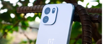 OnePlus 12: Flagship Powerhouse with Superb Display and Charging